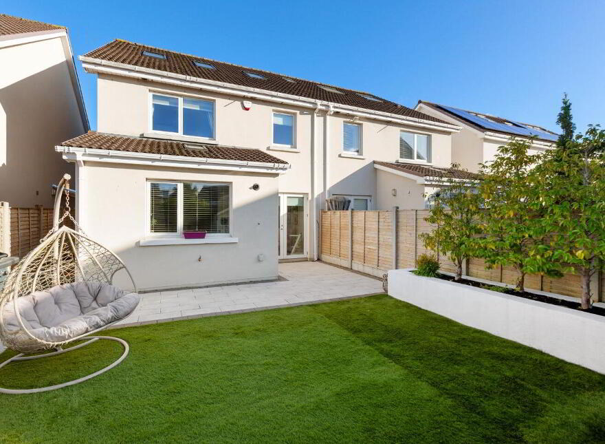 24 Diswellstown Drive, Hamilton Park, Dublin 15, D15XHY9