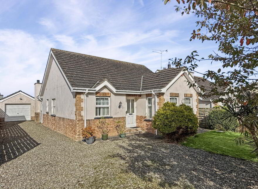5 Primrose Park, Portrush, BT56 8TD