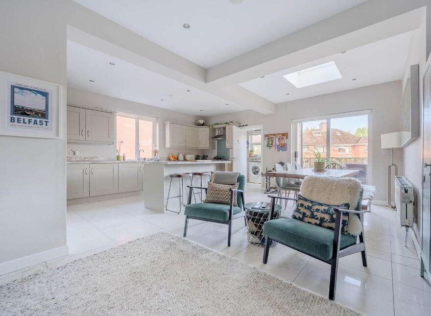 45 Kilhorne Gardens, Belfast, BT5 6NT