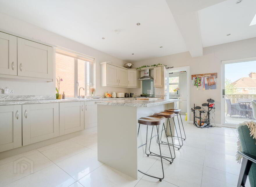 45 Kilhorne Gardens, Belfast, BT5 6NT