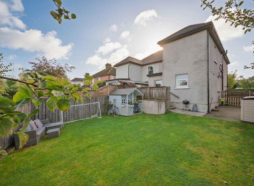 45 Kilhorne Gardens, Belfast, BT5 6NT