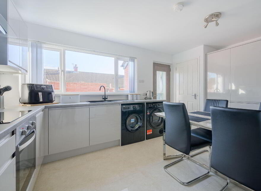 25 Vicarage Street, Belfast, BT5 4HX