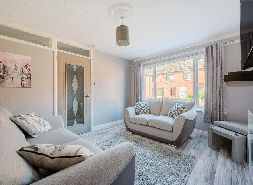 25 Vicarage Street, Belfast, BT5 4HX