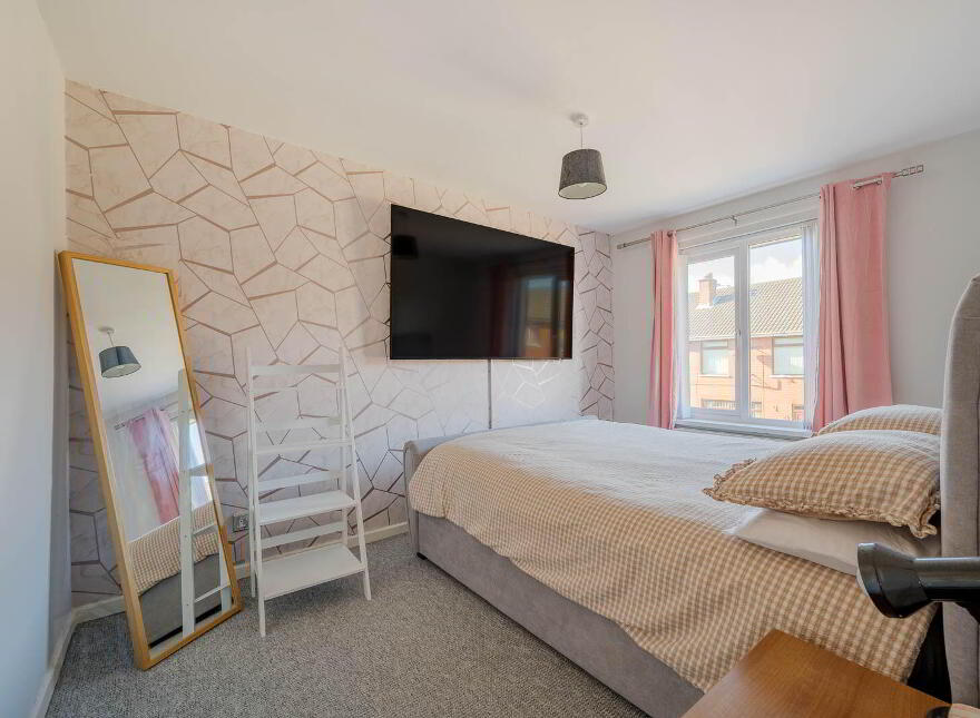 25 Vicarage Street, Belfast, BT5 4HX