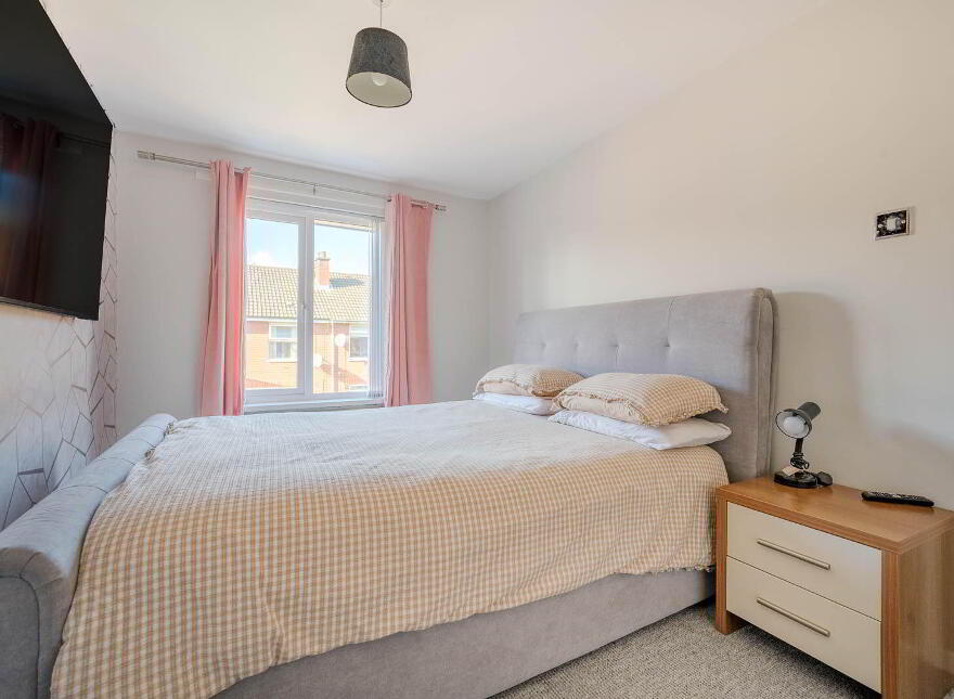 25 Vicarage Street, Belfast, BT5 4HX