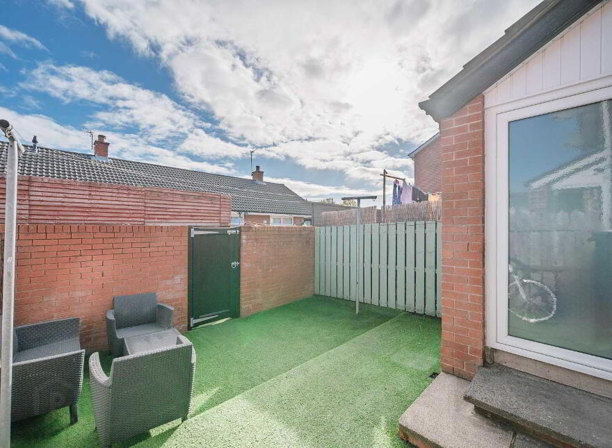 25 Vicarage Street, Belfast, BT5 4HX