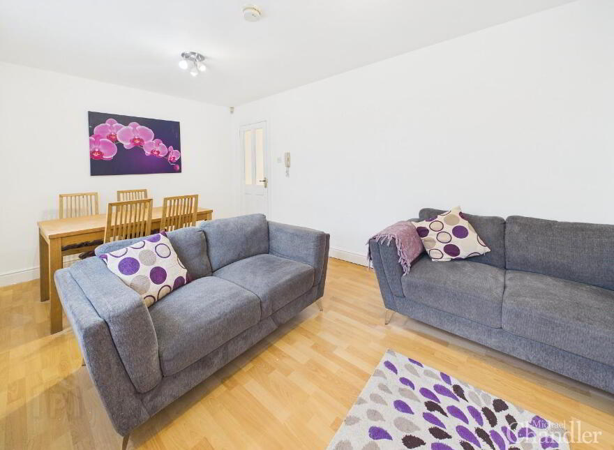 Apt 2 Harland Mews, 20A Station Road, Belfast, BT4 1RE