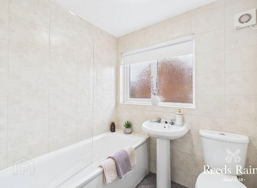 30 Brooklands Gardens, Dundonald, Belfast, BT16 2PQ