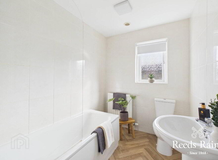 23 Bute Park, Dundonald, Belfast, BT16 2NU