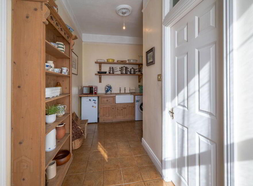Slievenamon Road, Thurles, E41F573