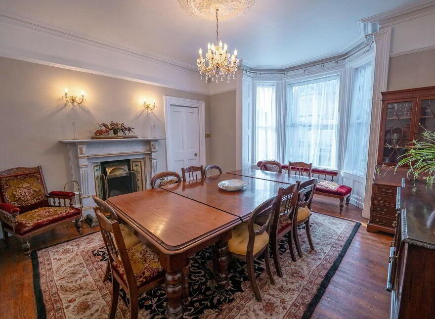 Slievenamon Road, Thurles, E41F573