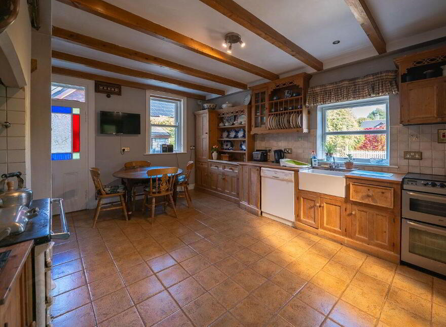 Slievenamon Road, Thurles, E41F573