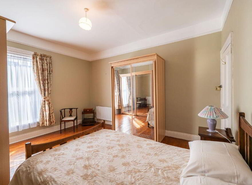Slievenamon Road, Thurles, E41F573