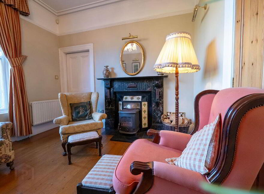 Slievenamon Road, Thurles, E41F573