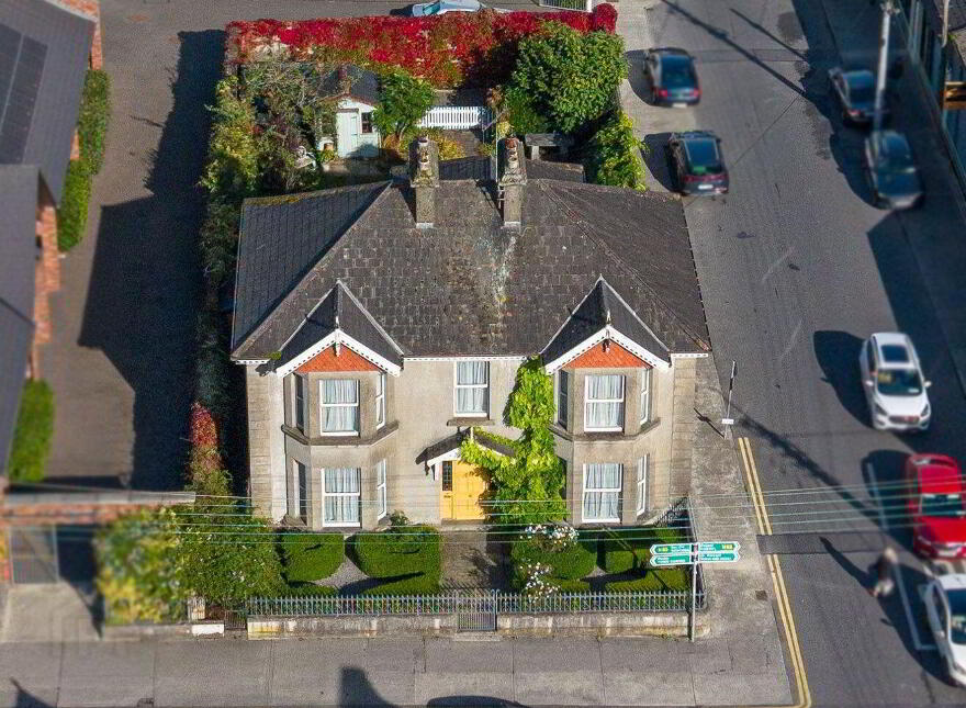 Slievenamon Road, Thurles, E41F573