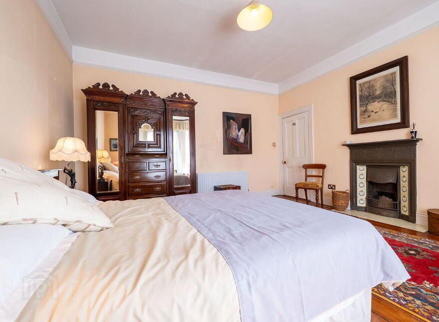 Slievenamon Road, Thurles, E41F573