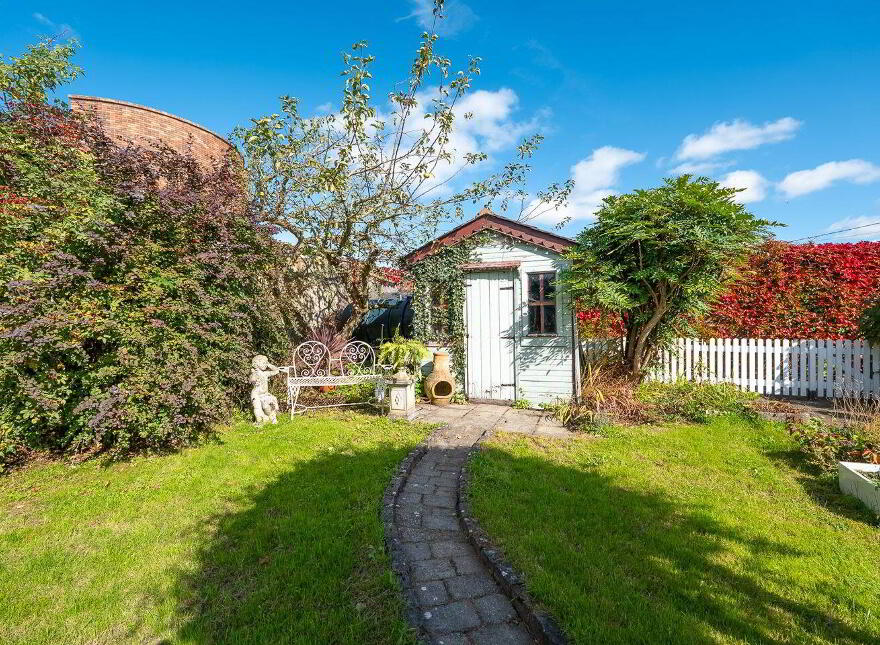 Slievenamon Road, Thurles, E41F573