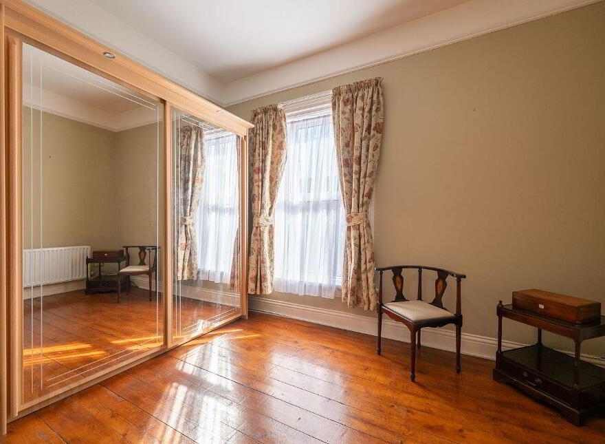 Slievenamon Road, Thurles, E41F573