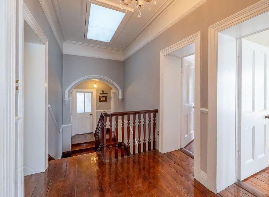 Slievenamon Road, Thurles, E41F573