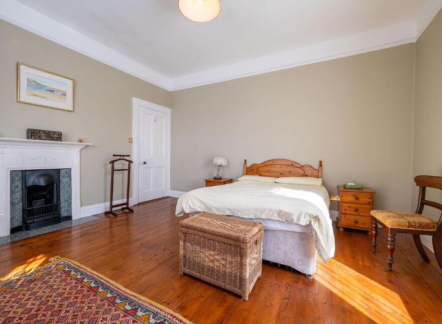 Slievenamon Road, Thurles, E41F573