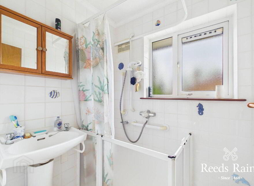 3 Knocknagoney Gardens, Belfast, BT4 2QA