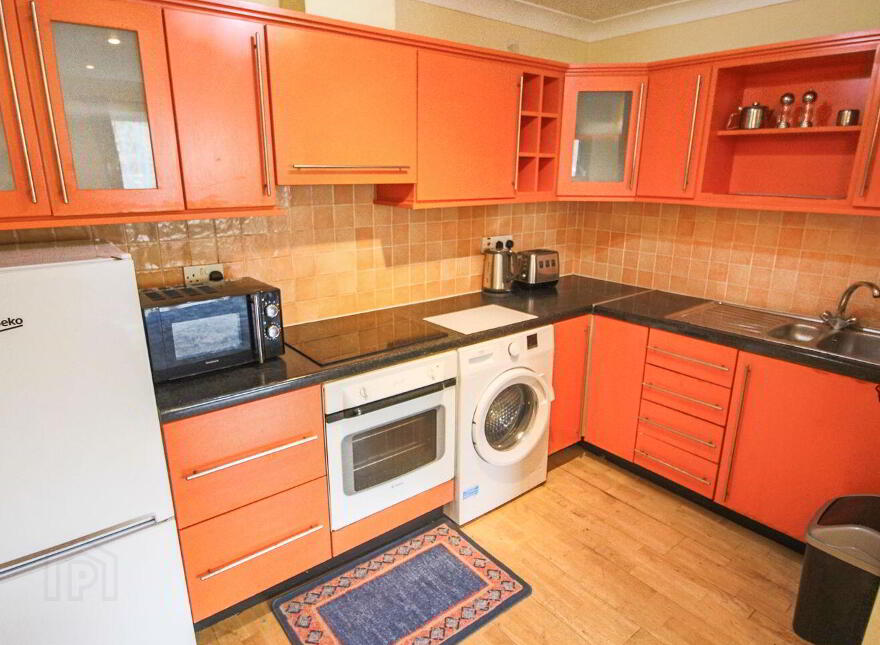 2 Boderg, Shannon Court, Carrick-On-Shannon, N41N299