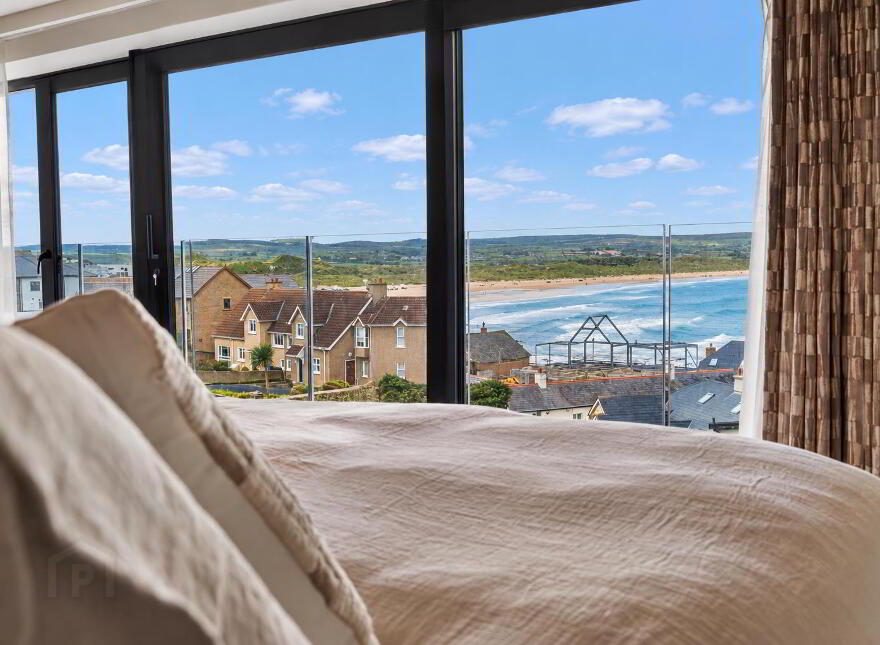 77 Strand Road, Portstewart, BT55 7LX