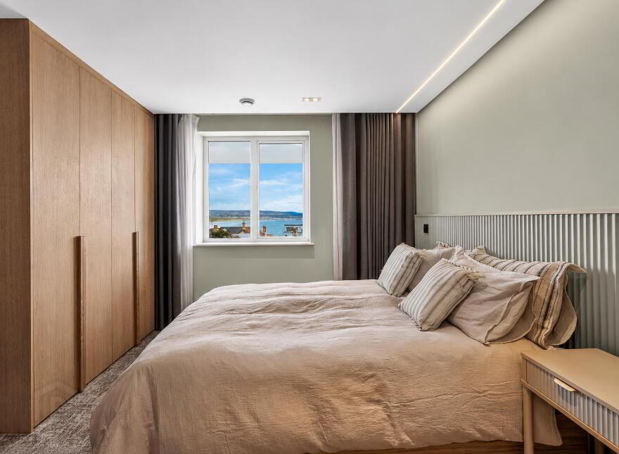77 Strand Road, Portstewart, BT55 7LX