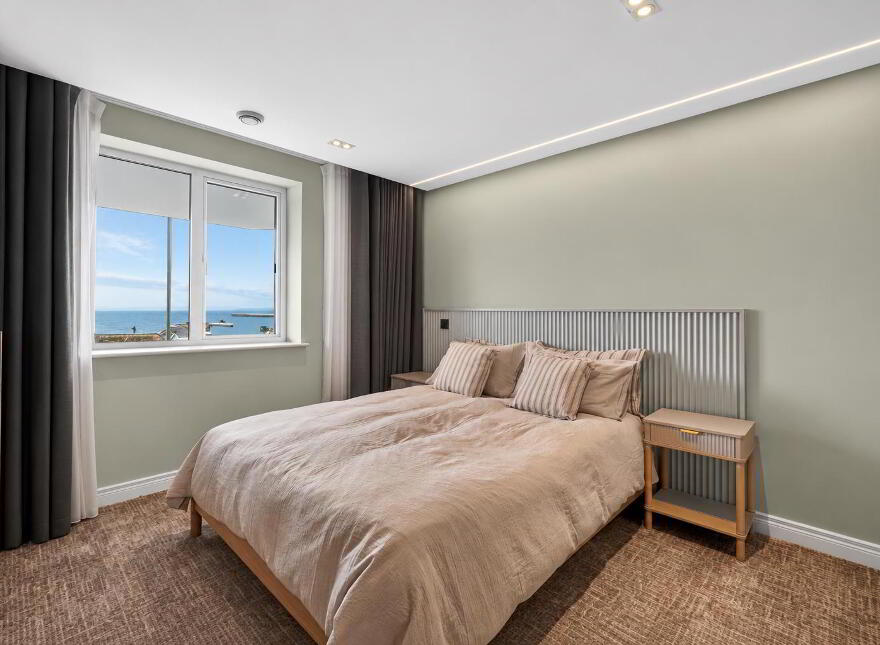 77 Strand Road, Portstewart, BT55 7LX