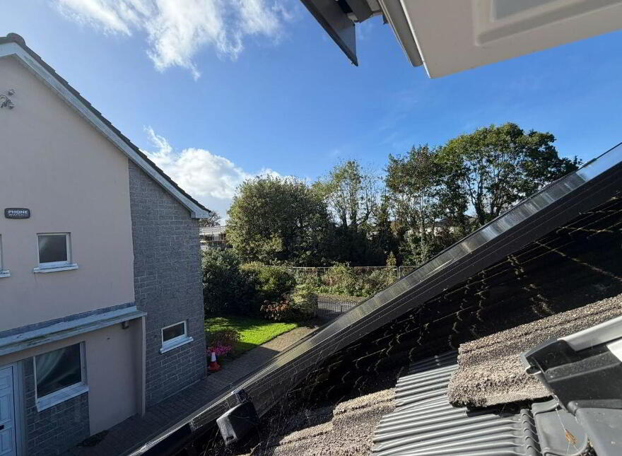 8 Gortard Avenue, Rockbarton, Salthill, H91P5NP