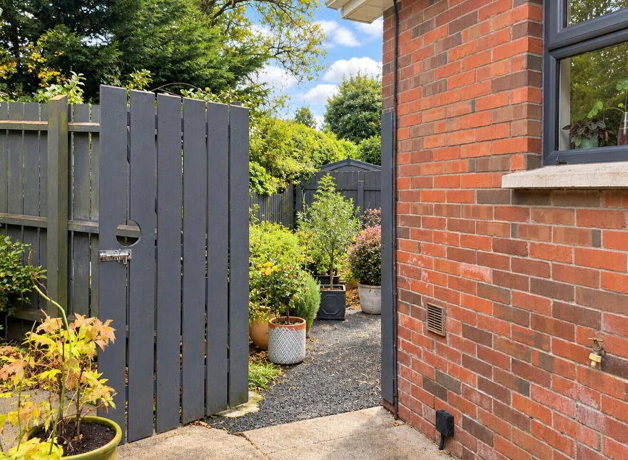 23 Hazeldene Park, Magherafelt, BT45 5EZ