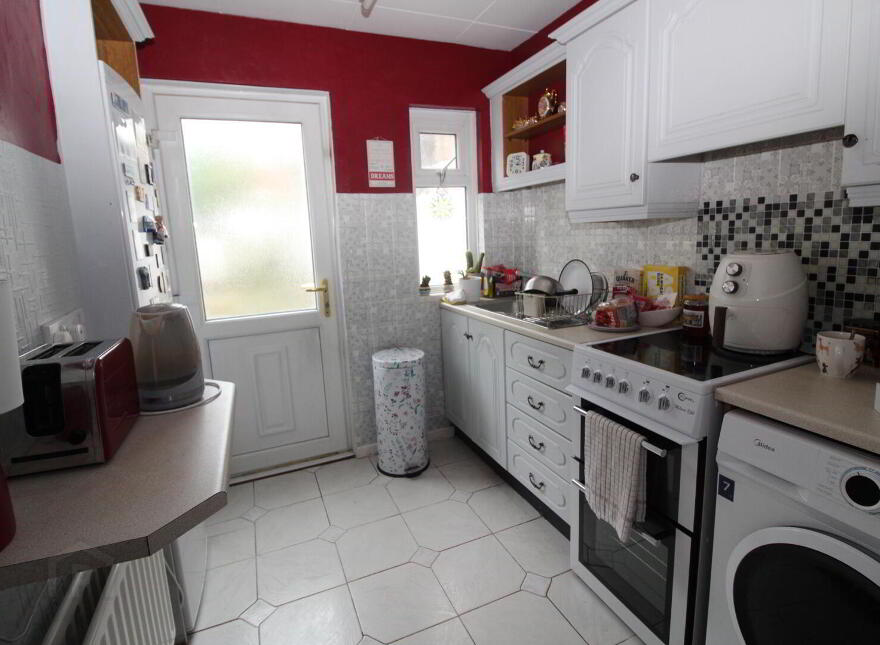18 Whitewell Drive, Newtownabbey, BT36 7HL