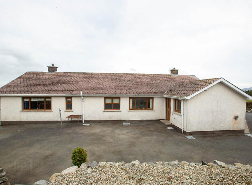 29 Dundrinne Road, Castlewellan, BT31 9EX