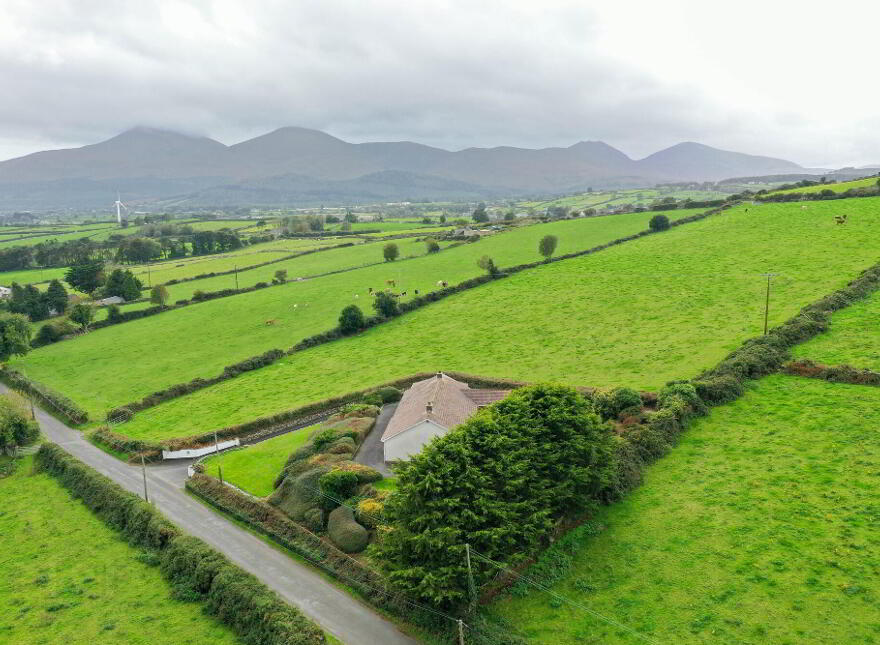 29 Dundrinne Road, Castlewellan, BT31 9EX