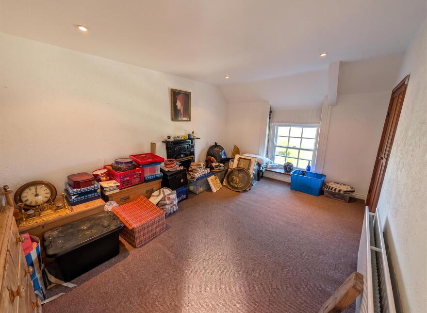 94 Magherahamlet Road, Ballynahinch, BT24 8JZ