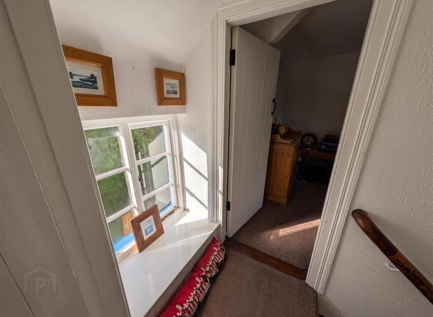94 Magherahamlet Road, Ballynahinch, BT24 8JZ