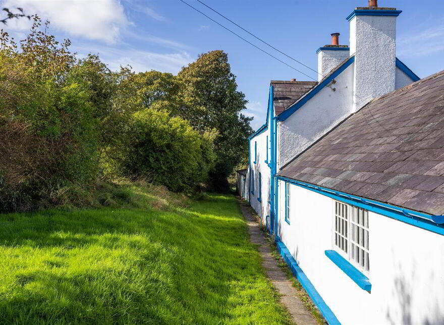 94 Magherahamlet Road, Ballynahinch, BT24 8JZ