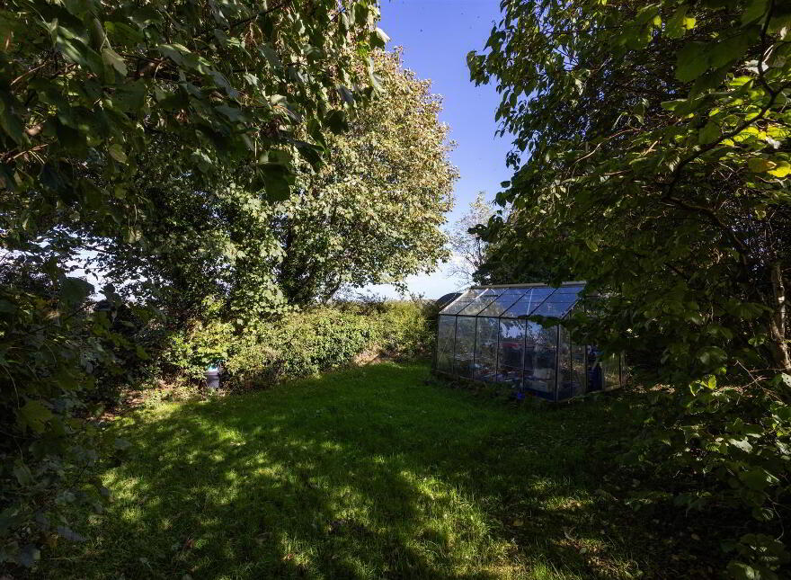 94 Magherahamlet Road, Ballynahinch, BT24 8JZ