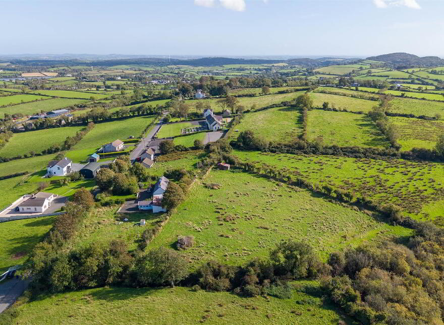 94 Magherahamlet Road, Ballynahinch, BT24 8JZ