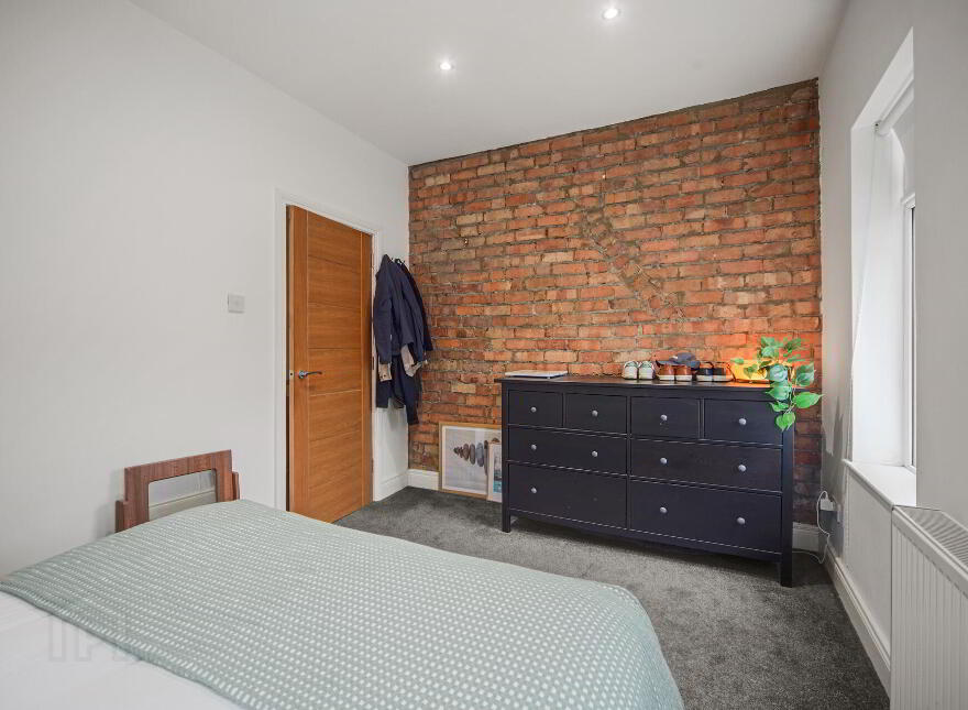 94 Hyndford Street, Bloomfield, Belfast, BT5 5JG