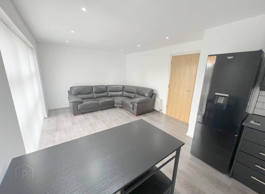 Apt 4 5, Lewis Mews, Belfast, BT4 1FY