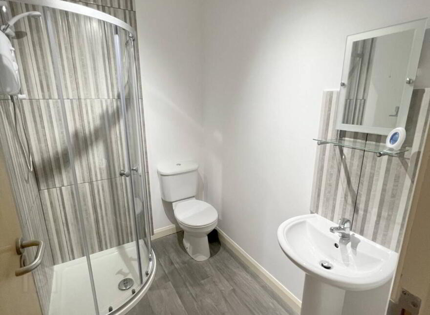 Apt 4 5, Lewis Mews, Belfast, BT4 1FY