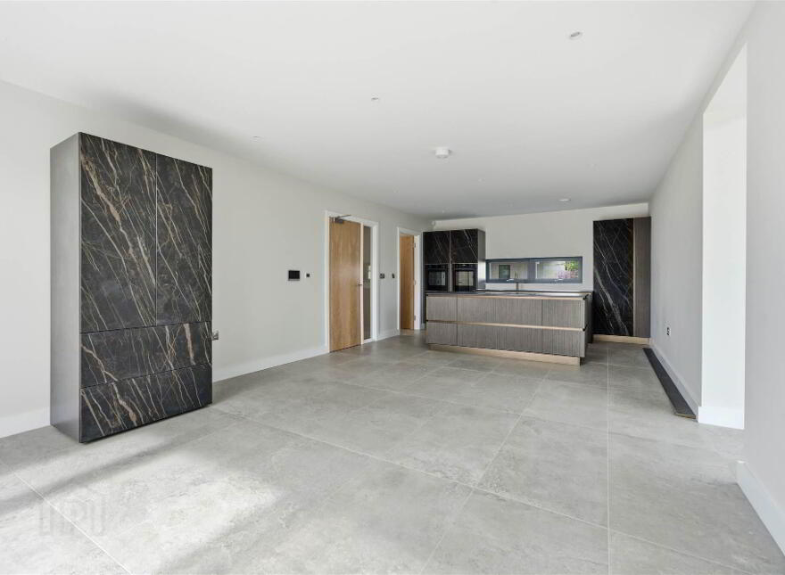 20 The Residences, Kings Hall Lane, Belfast, BT9 6GW
