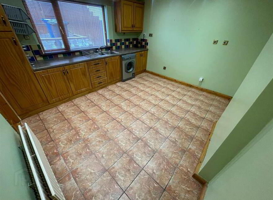 11 Mourne Drive, Warrenpoint, Newry, BT34 3JL