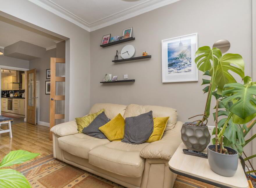 3 Clara Crescent Lower, Belfast, BT5 5ES