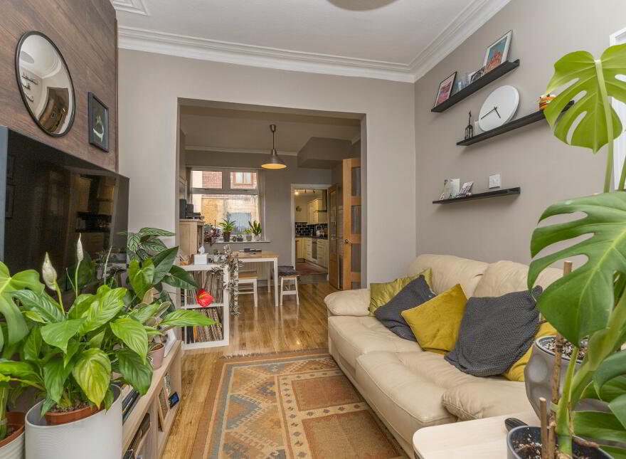 3 Clara Crescent Lower, Belfast, BT5 5ES
