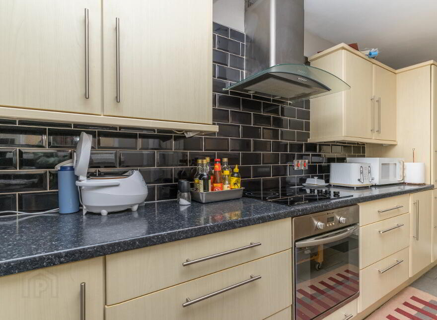 3 Clara Crescent Lower, Belfast, BT5 5ES