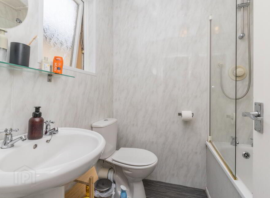 3 Clara Crescent Lower, Belfast, BT5 5ES