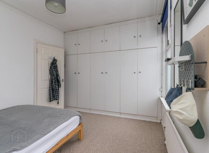 3 Clara Crescent Lower, Belfast, BT5 5ES