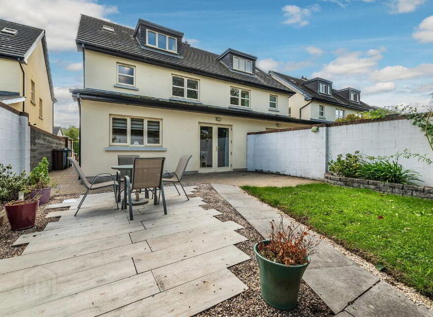 11 Whitethorn, Athgarvan, Athgarvan, W12X540